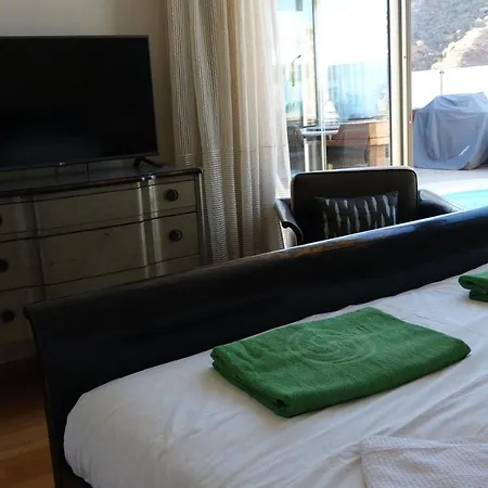 De Luxe 5***** Golf - Piscine Chauffee - Cinema - Billard Βίλα